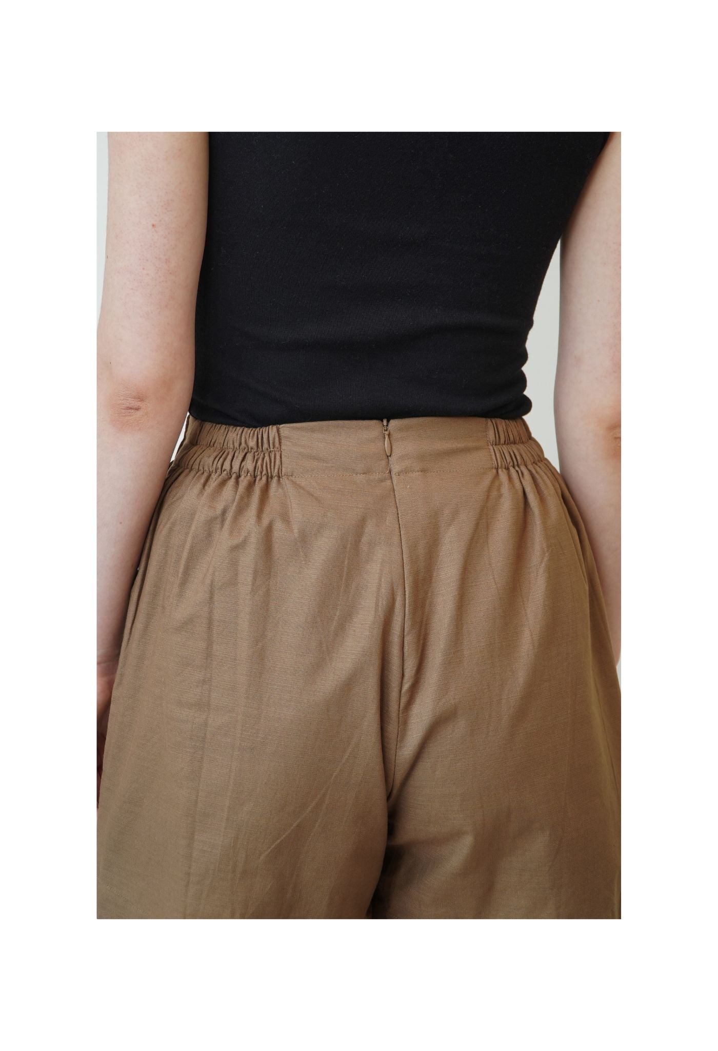 Raelle Shorts Brown