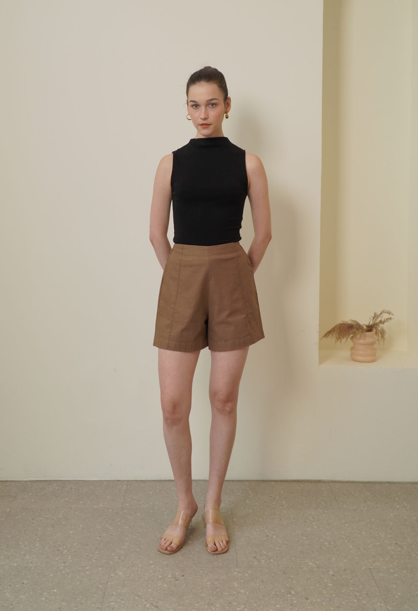 Raelle Shorts Brown
