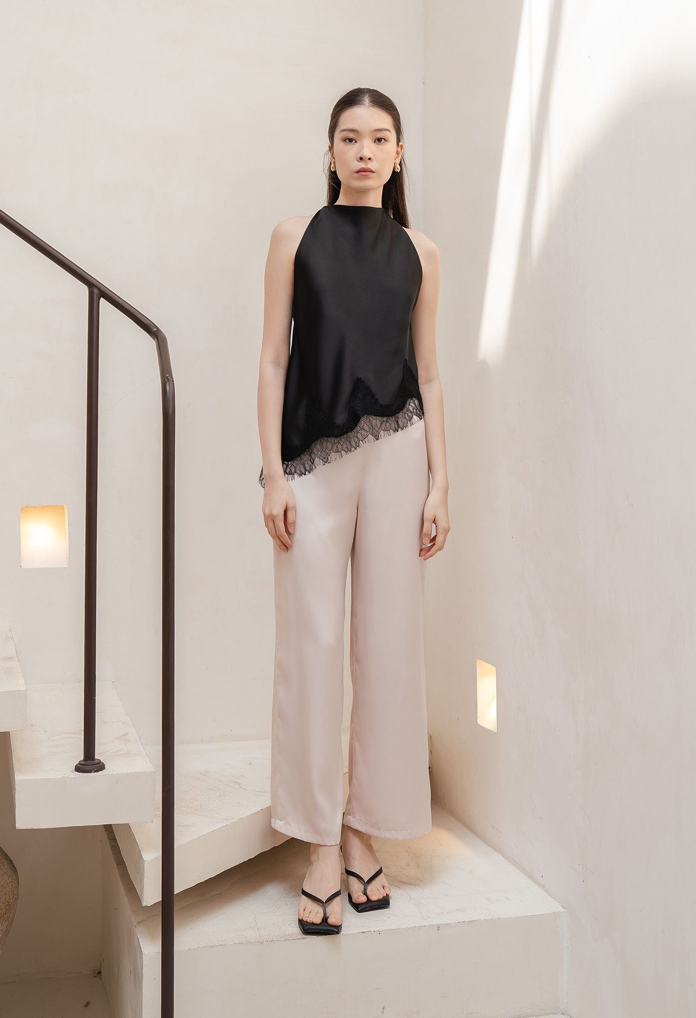 Anya Top Black