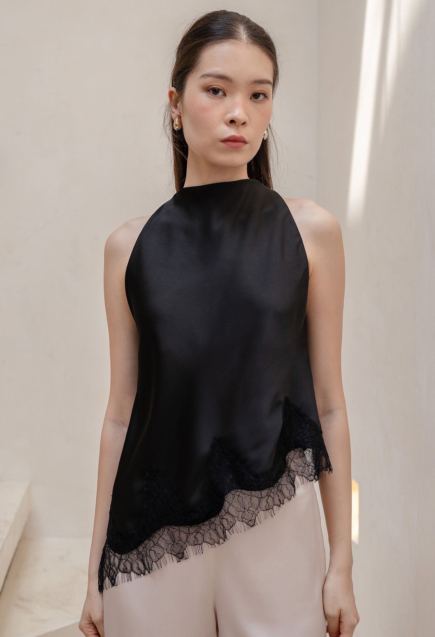 Anya Top Black